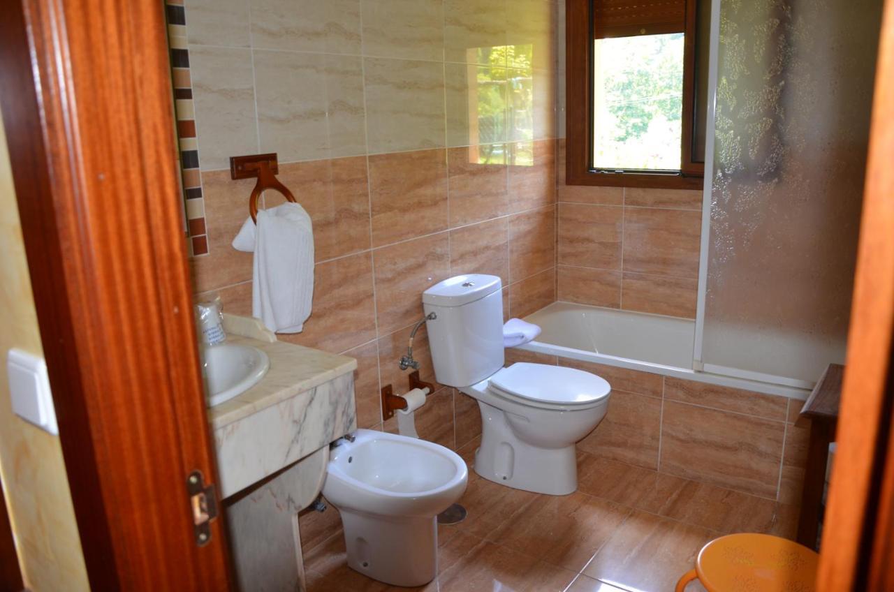 Hotel Arenas De Cabrales- Apartamentos מראה חיצוני תמונה