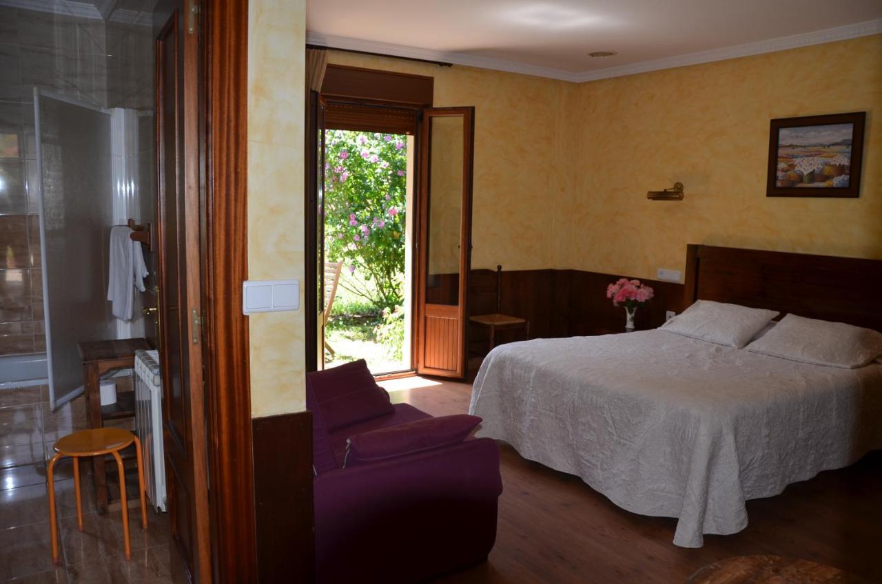 Hotel Arenas De Cabrales- Apartamentos מראה חיצוני תמונה